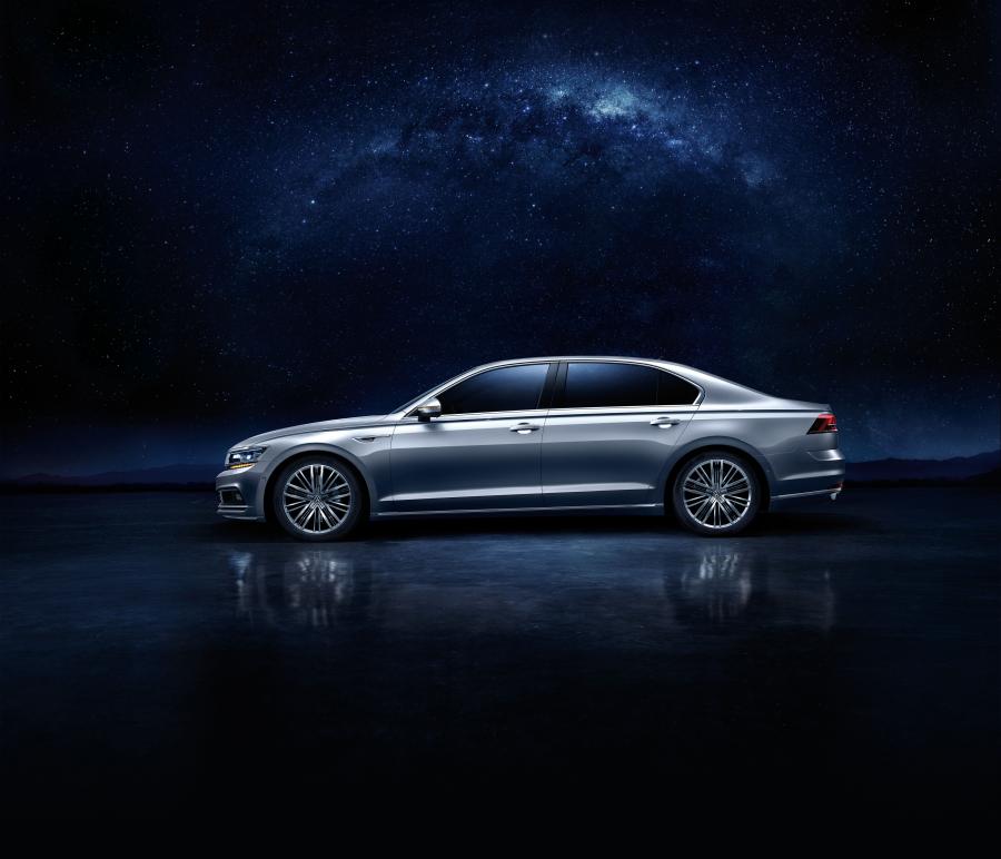  Volkswagen Phideon 2016 года  (CN) (фото 17 из 32)